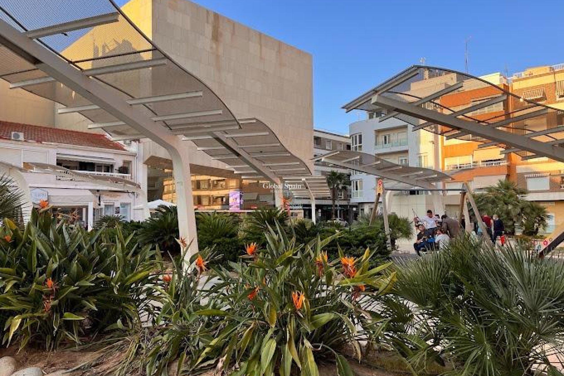 Wiederverkauf - WOHNUNG -
TORREVIEJA - Center