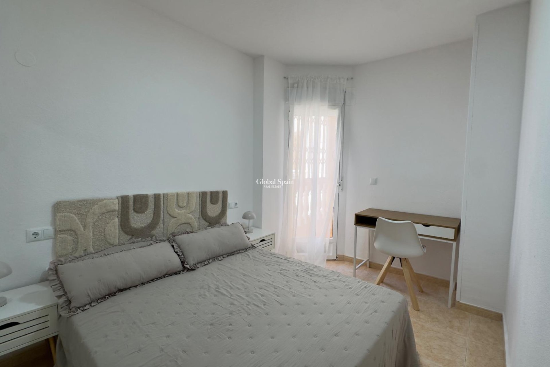 Wiederverkauf - WOHNUNG -
TORREVIEJA - Center