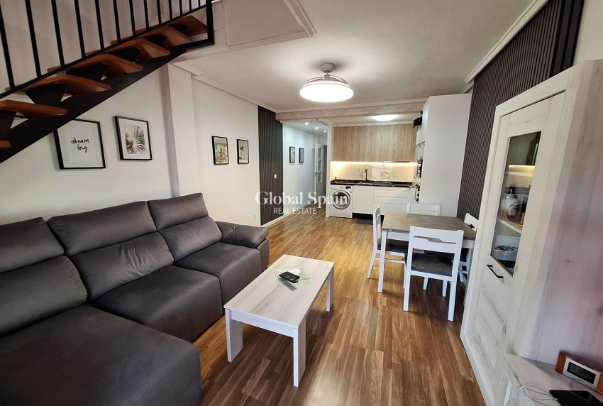 Wiederverkauf - WOHNUNG -
TORREVIEJA - Center