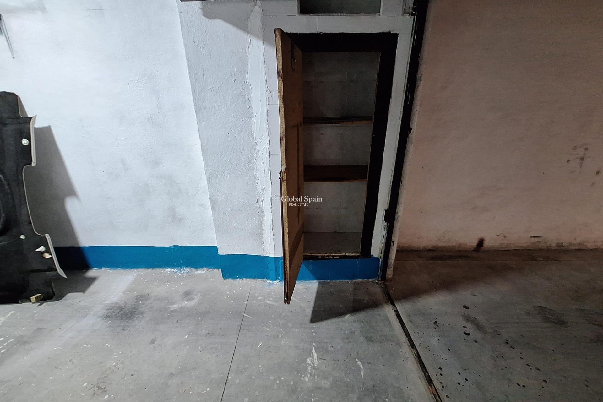 Wiederverkauf - WOHNUNG -
TORREVIEJA - Center