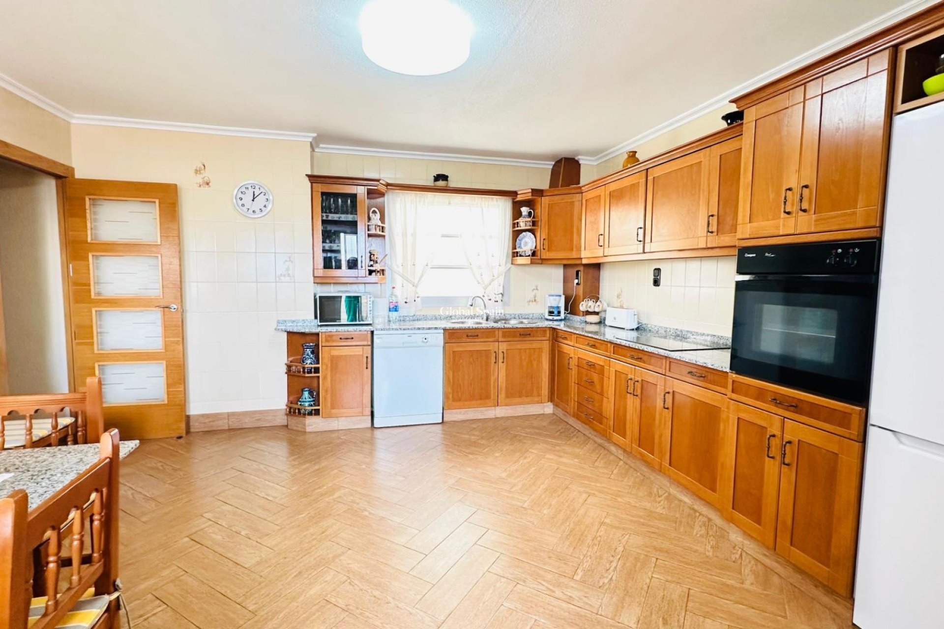 Wiederverkauf - WOHNUNG -
TORREVIEJA - Center