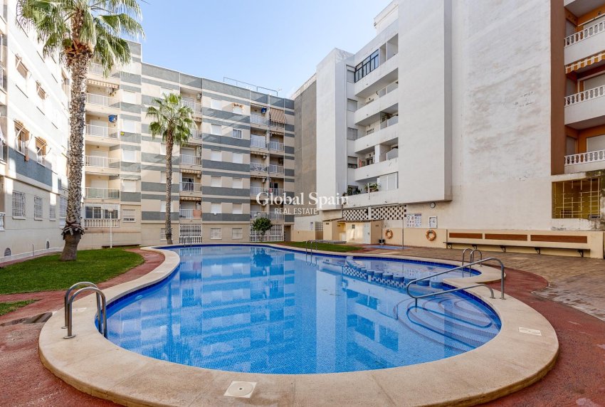 Wiederverkauf - WOHNUNG -
TORREVIEJA - Center