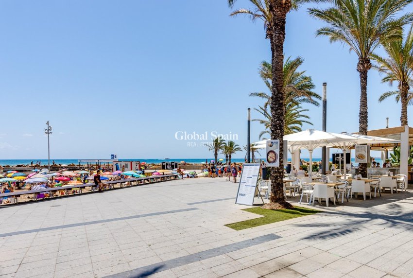Wiederverkauf - WOHNUNG -
TORREVIEJA - Center