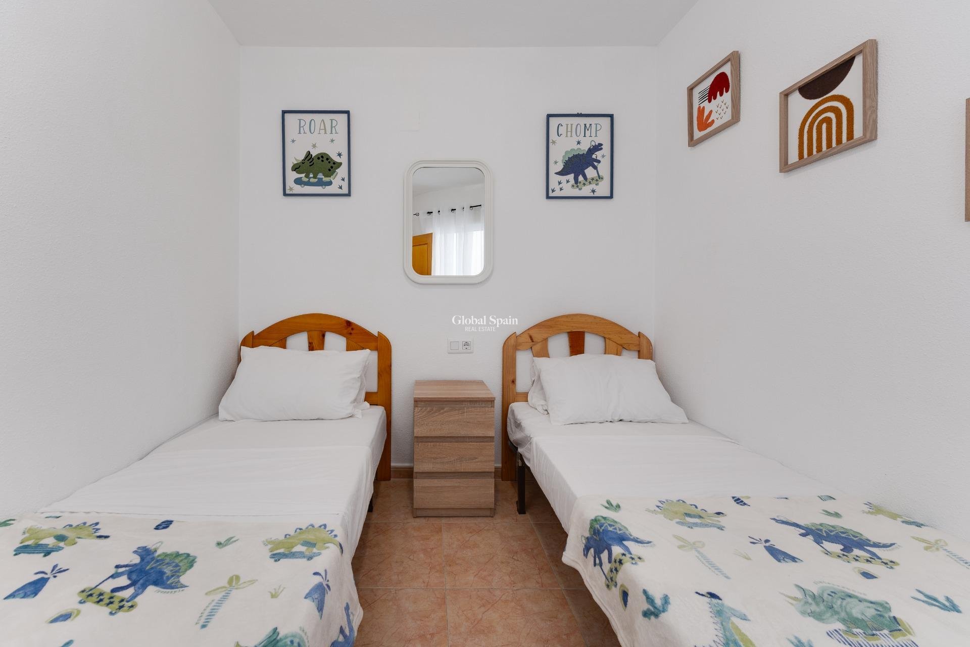 Wiederverkauf - WOHNUNG -
TORREVIEJA - Center