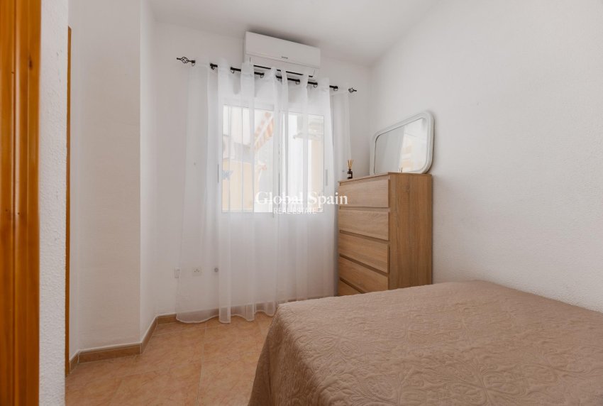 Wiederverkauf - WOHNUNG -
TORREVIEJA - Center