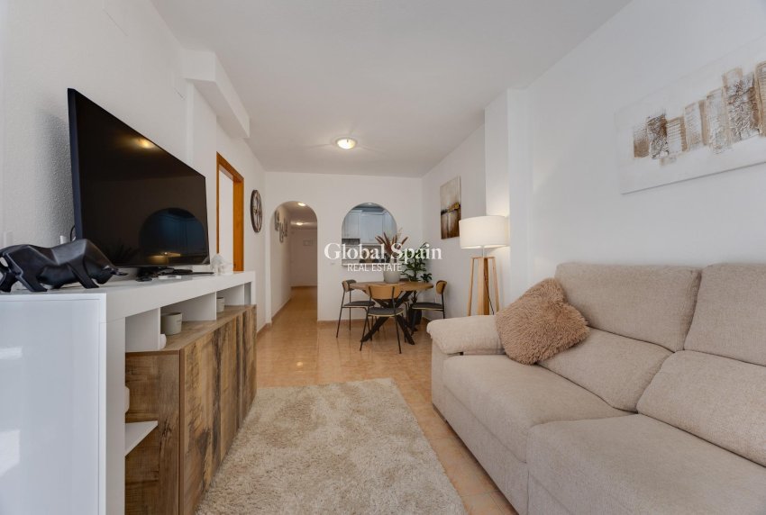 Wiederverkauf - WOHNUNG -
TORREVIEJA - Center