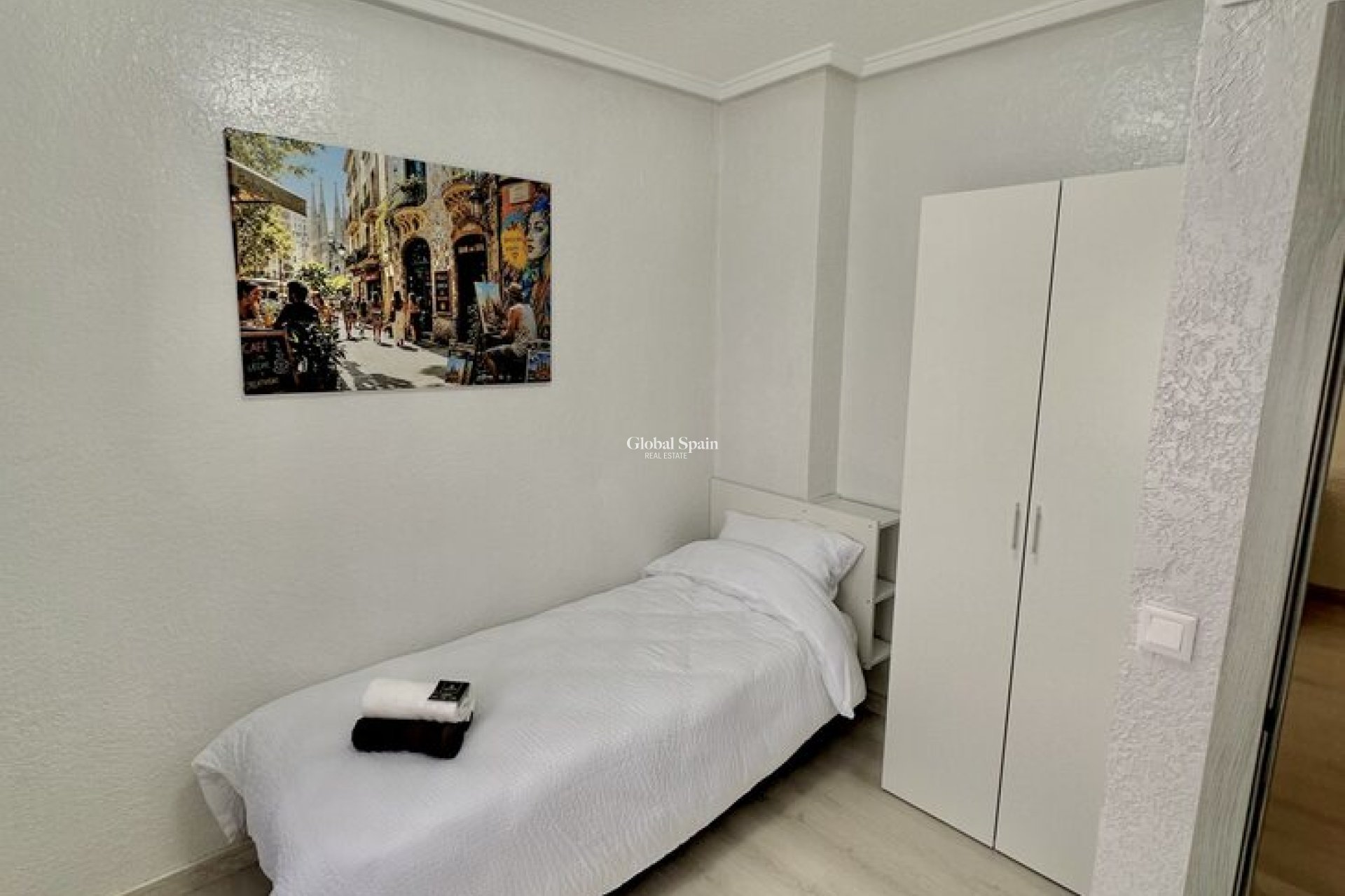 Wiederverkauf - WOHNUNG -
TORREVIEJA - Center