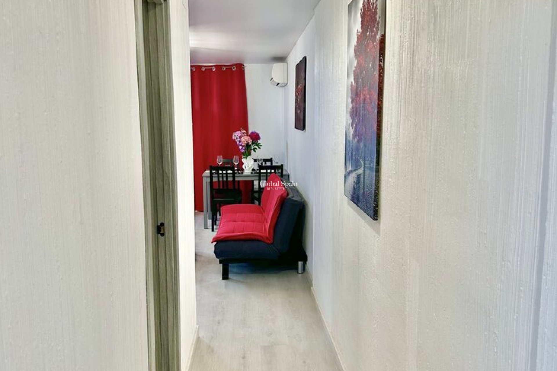 Wiederverkauf - WOHNUNG -
TORREVIEJA - Center