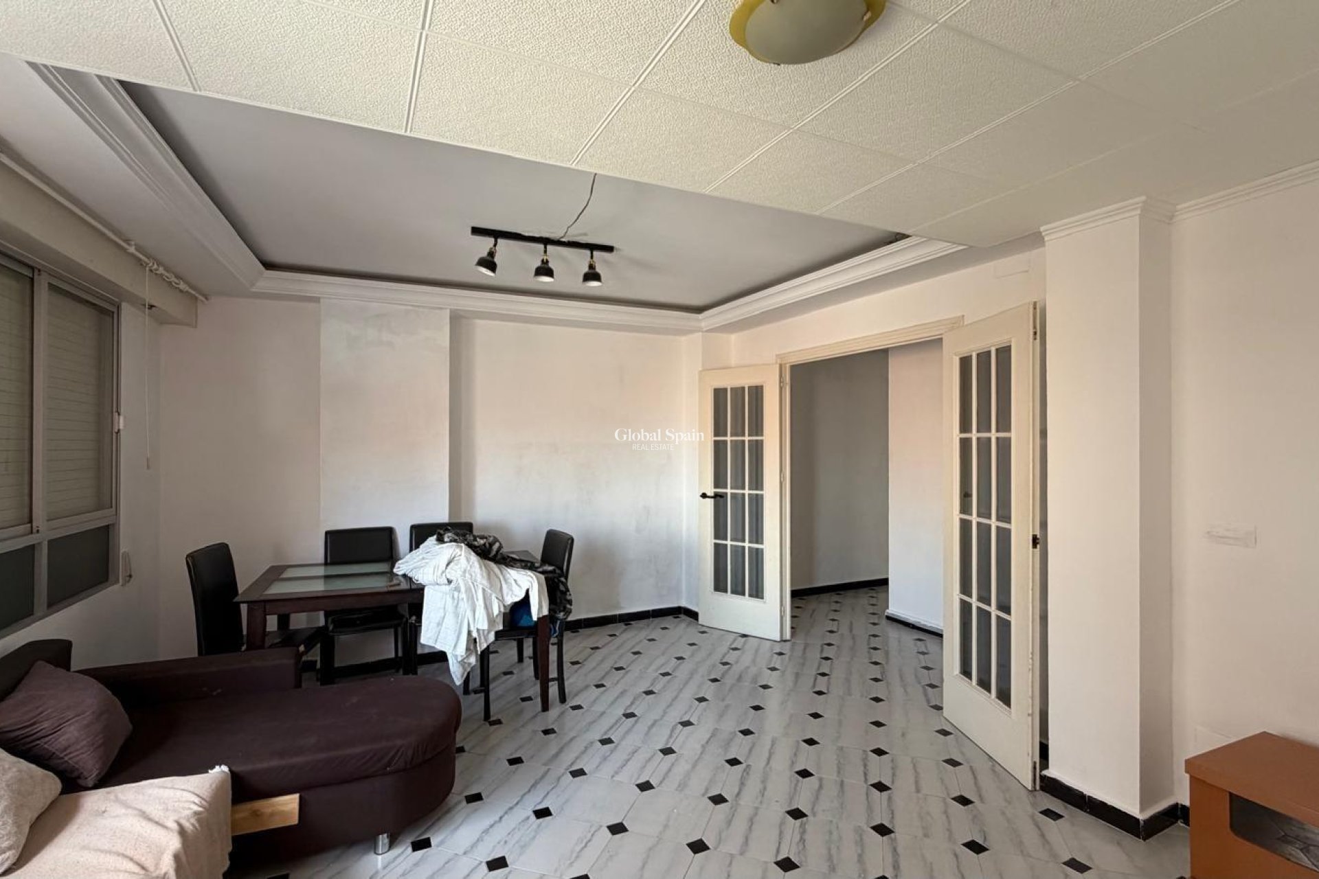 Wiederverkauf - WOHNUNG -
TORREVIEJA - Center