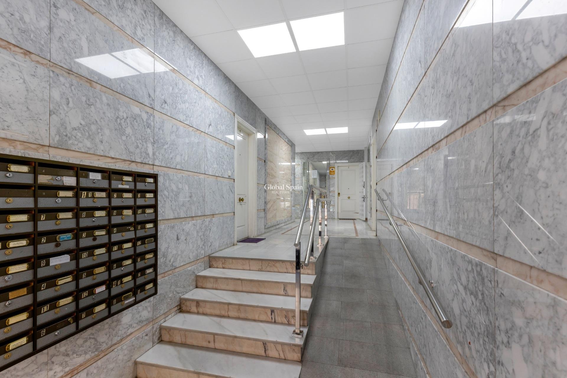 Wiederverkauf - Wohnung -
TORREVIEJA - Centro - Muelle Pesquero