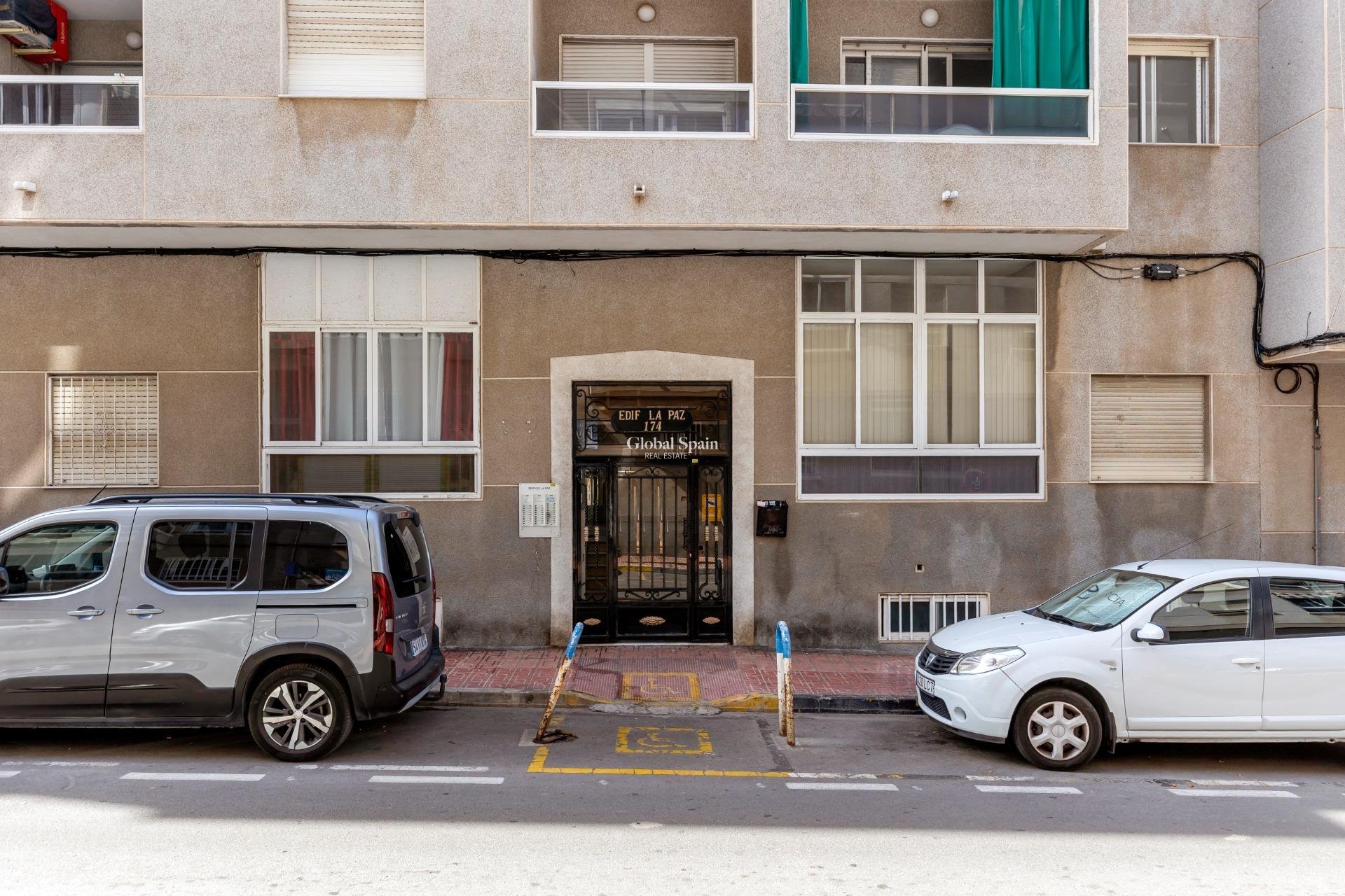 Wiederverkauf - Wohnung -
TORREVIEJA - Centro - Muelle Pesquero