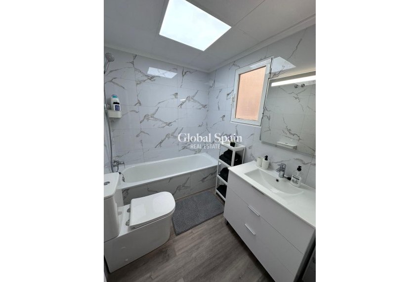 Wiederverkauf - WOHNUNG -
TORREVIEJA - Centro - Muelle Pesquero