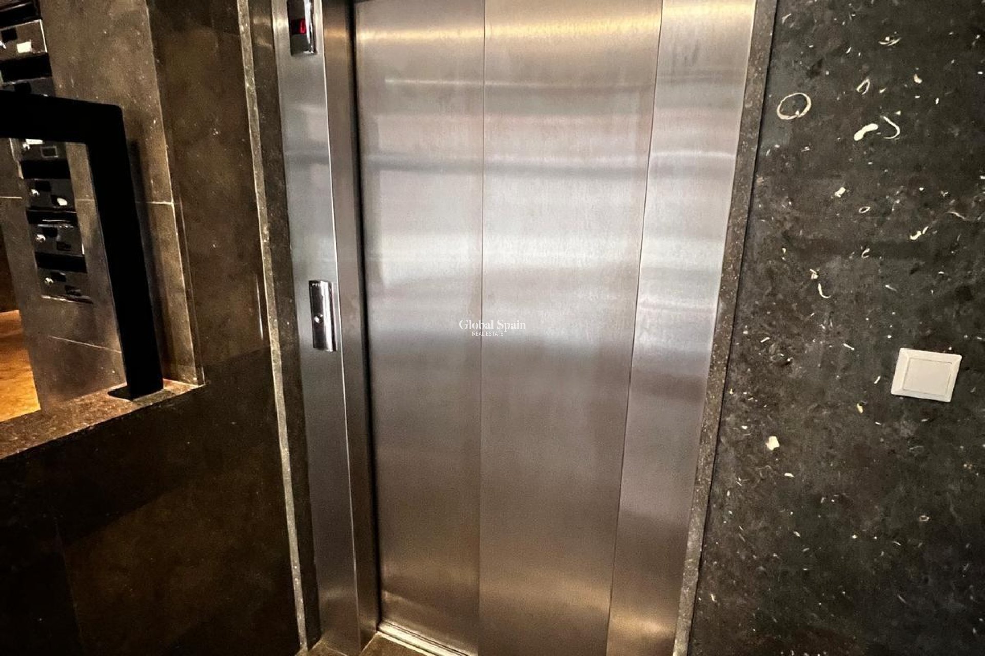 Wiederverkauf - WOHNUNG -
TORREVIEJA - Centro - Muelle Pesquero