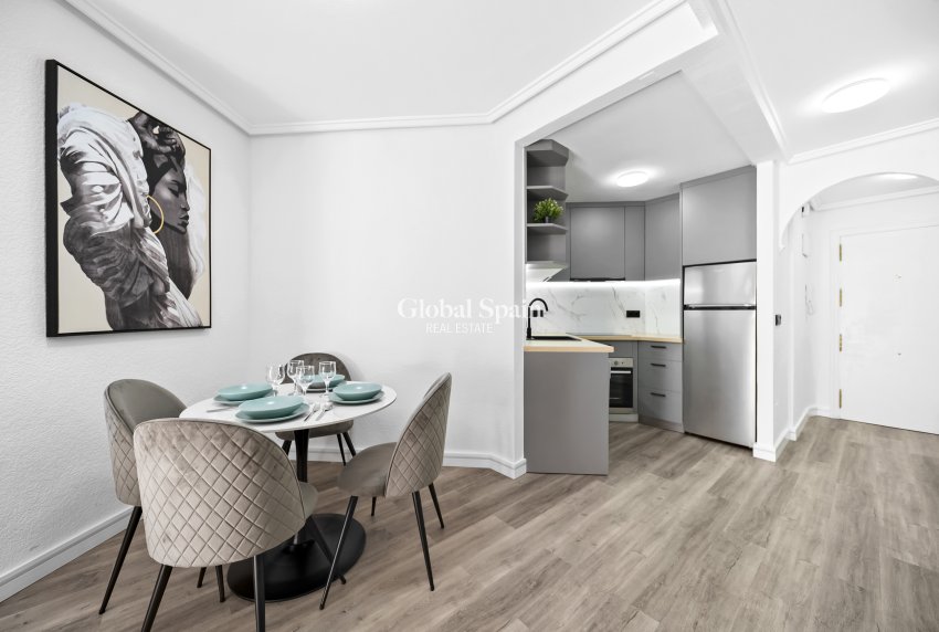 Wiederverkauf - Wohnung -
TORREVIEJA - Centro