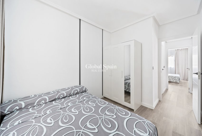 Wiederverkauf - Wohnung -
TORREVIEJA - Centro