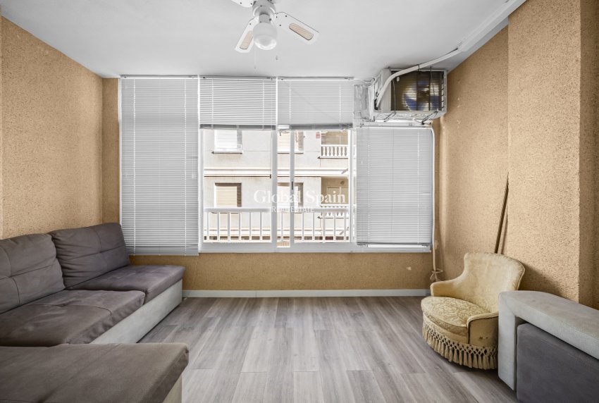 Wiederverkauf - Wohnung -
TORREVIEJA - Centro