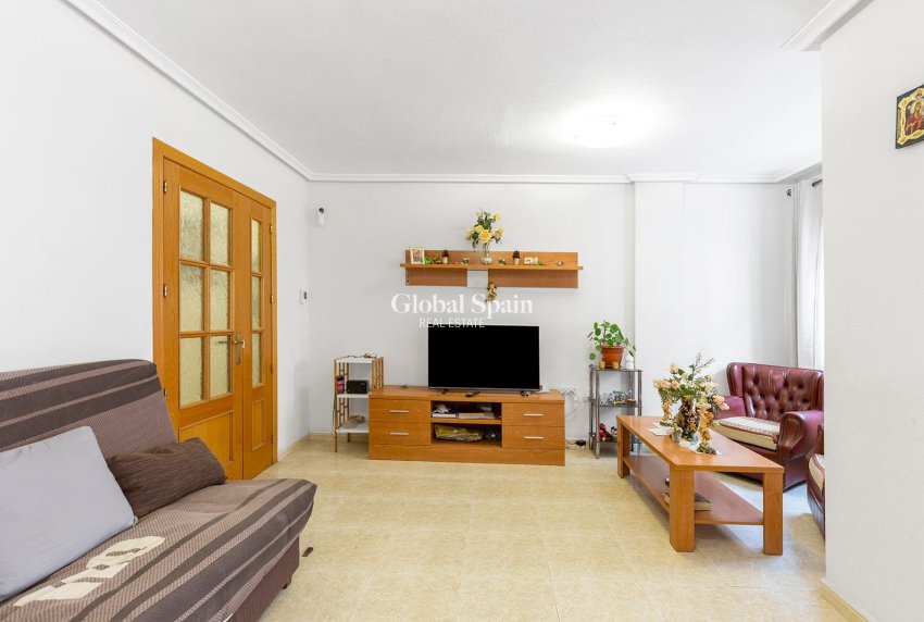 Wiederverkauf - WOHNUNG -
TORREVIEJA - Centro