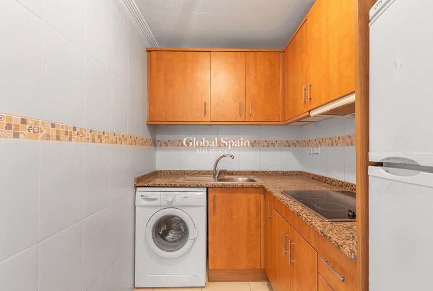 Wiederverkauf - WOHNUNG -
TORREVIEJA - Centro