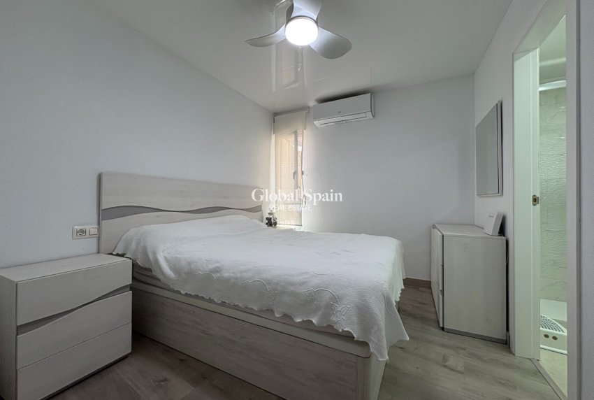 Wiederverkauf - WOHNUNG -
TORREVIEJA - Centro