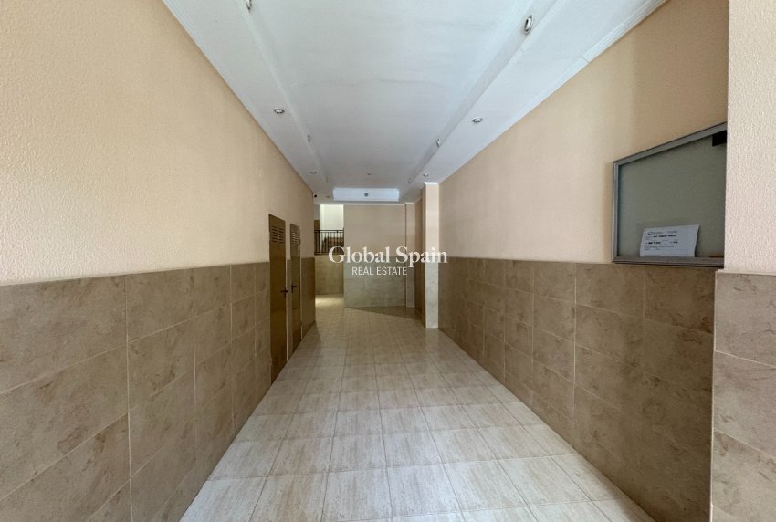 Wiederverkauf - WOHNUNG -
TORREVIEJA - Centro