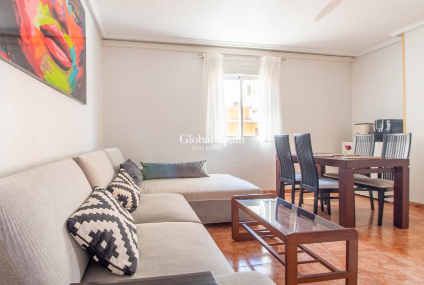 Wiederverkauf - WOHNUNG -
TORREVIEJA - Centro