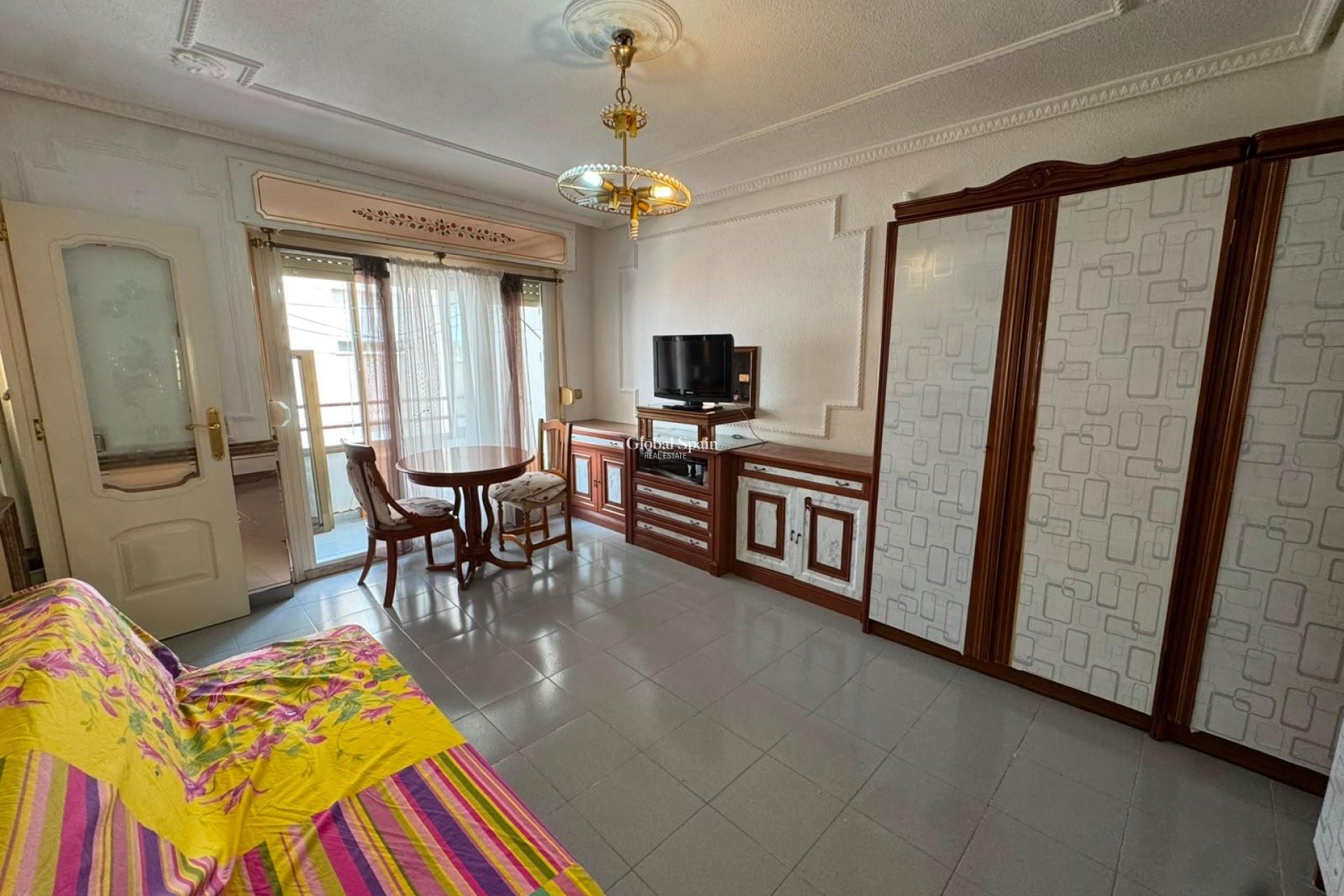 Wiederverkauf - WOHNUNG -
TORREVIEJA - Centro