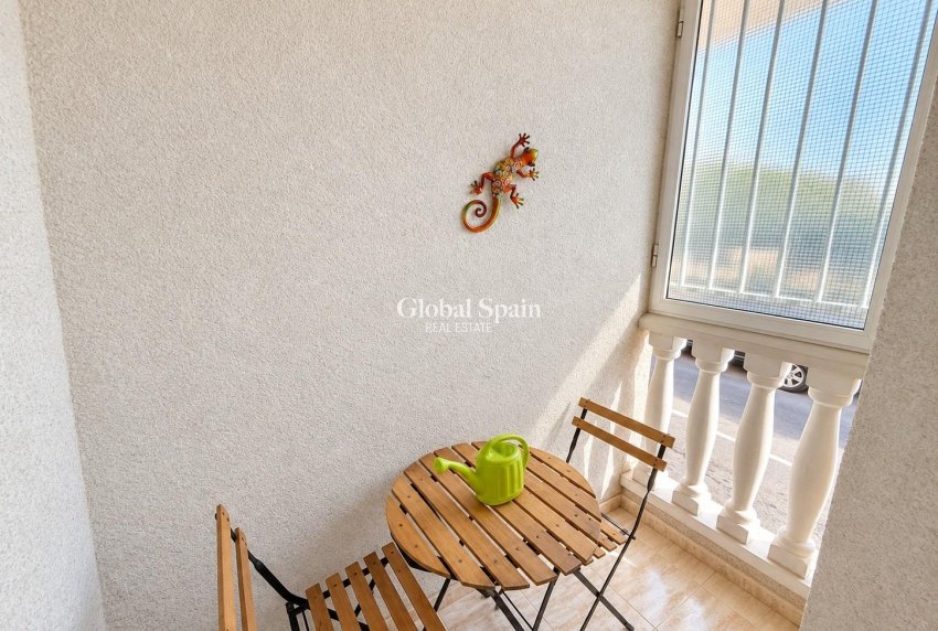 Wiederverkauf - WOHNUNG -
TORREVIEJA - Centro