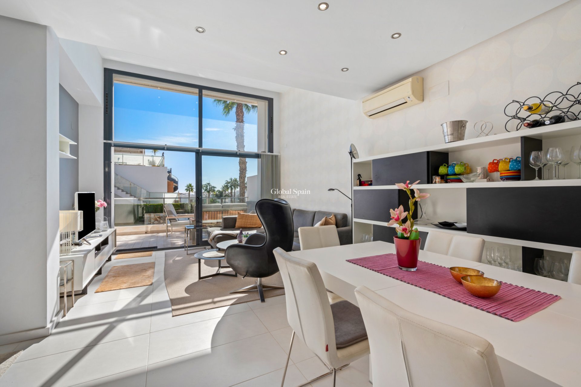 Wiederverkauf - WOHNUNG -
TORREVIEJA - Costa Blanca