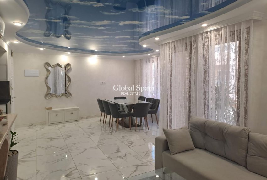 Wiederverkauf - WOHNUNG -
TORREVIEJA - Costa Blanca