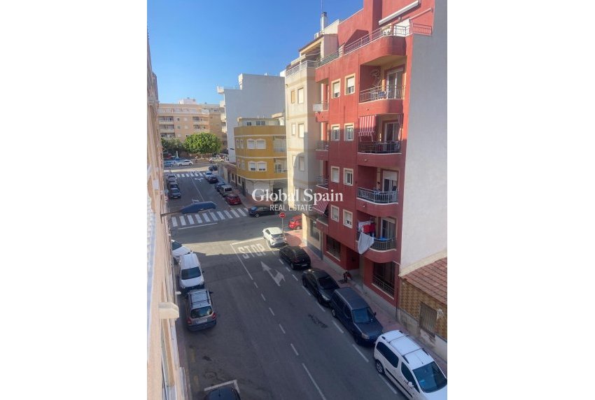 Wiederverkauf - WOHNUNG -
TORREVIEJA - Costa Blanca