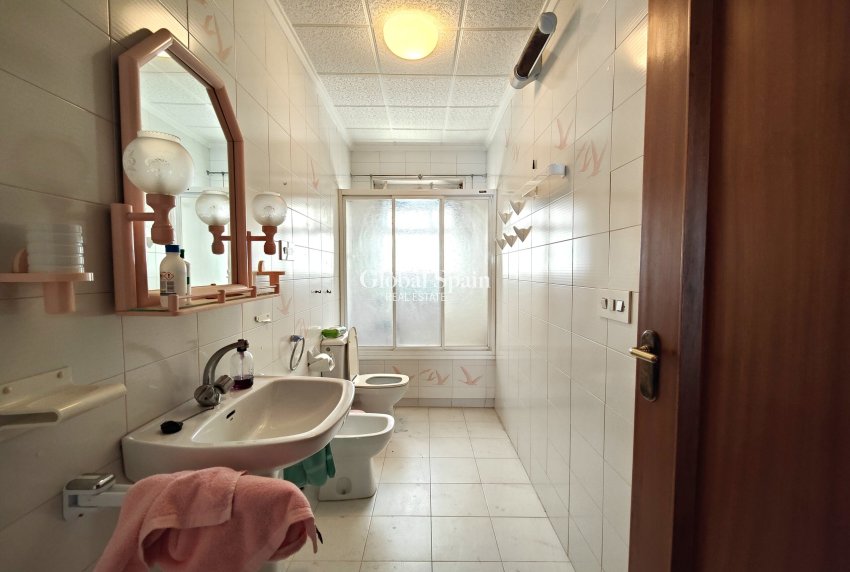 Wiederverkauf - WOHNUNG -
TORREVIEJA - Costa Blanca