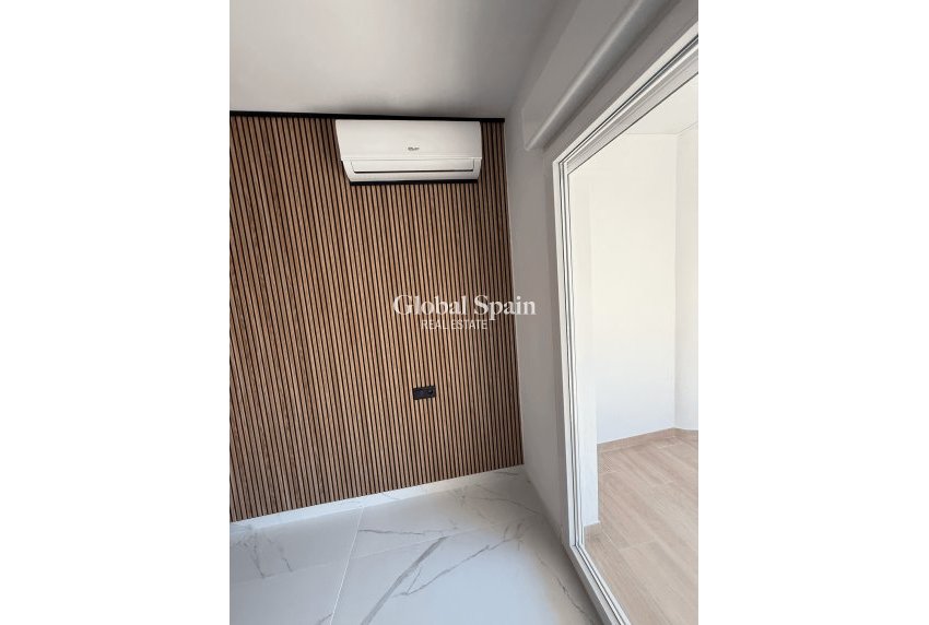 Wiederverkauf - WOHNUNG -
TORREVIEJA - Costa Blanca