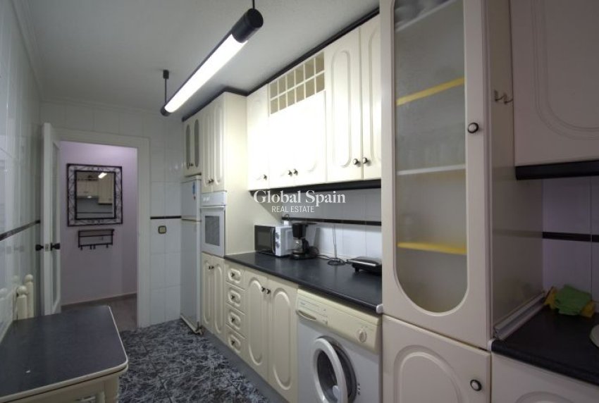 Wiederverkauf - WOHNUNG -
TORREVIEJA - Costa Blanca