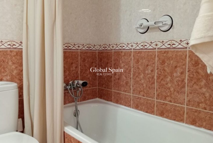 Wiederverkauf - WOHNUNG -
TORREVIEJA - Costa Blanca