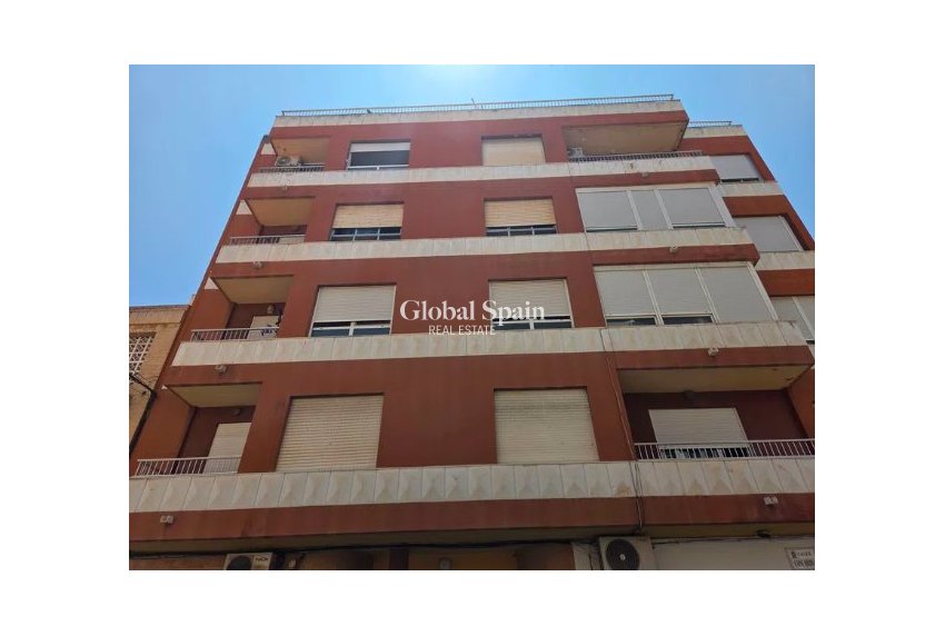 Wiederverkauf - WOHNUNG -
TORREVIEJA - Costa Blanca