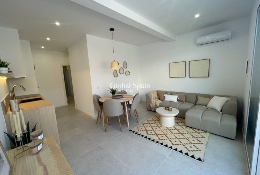 Wiederverkauf - WOHNUNG -
TORREVIEJA - Costa Blanca