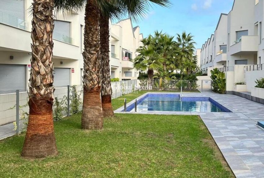 Wiederverkauf - WOHNUNG -
TORREVIEJA - Costa Blanca