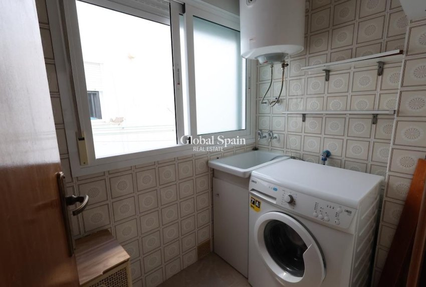 Wiederverkauf - WOHNUNG -
TORREVIEJA - Costa Blanca