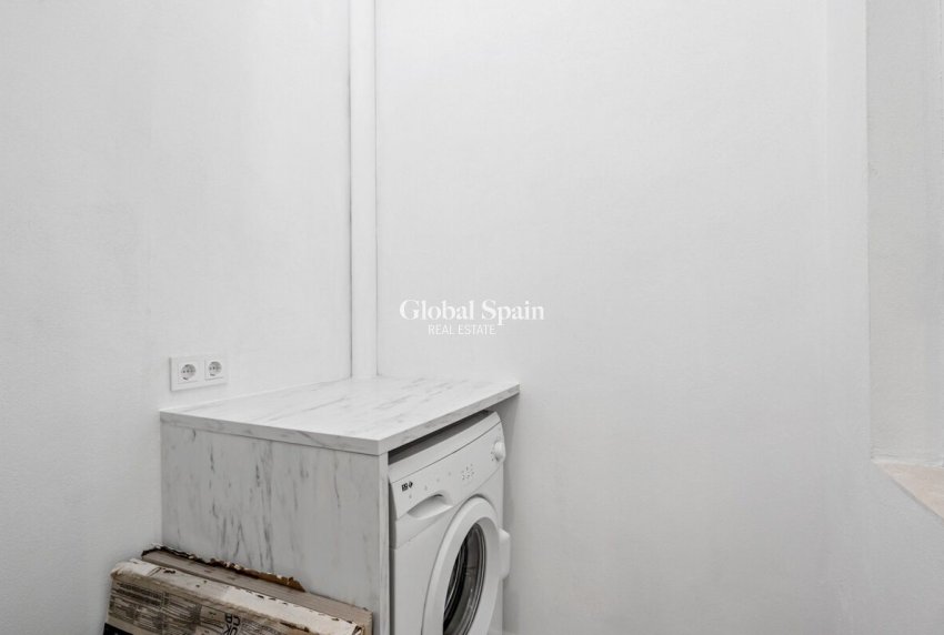 Wiederverkauf - WOHNUNG -
TORREVIEJA - Costa Blanca