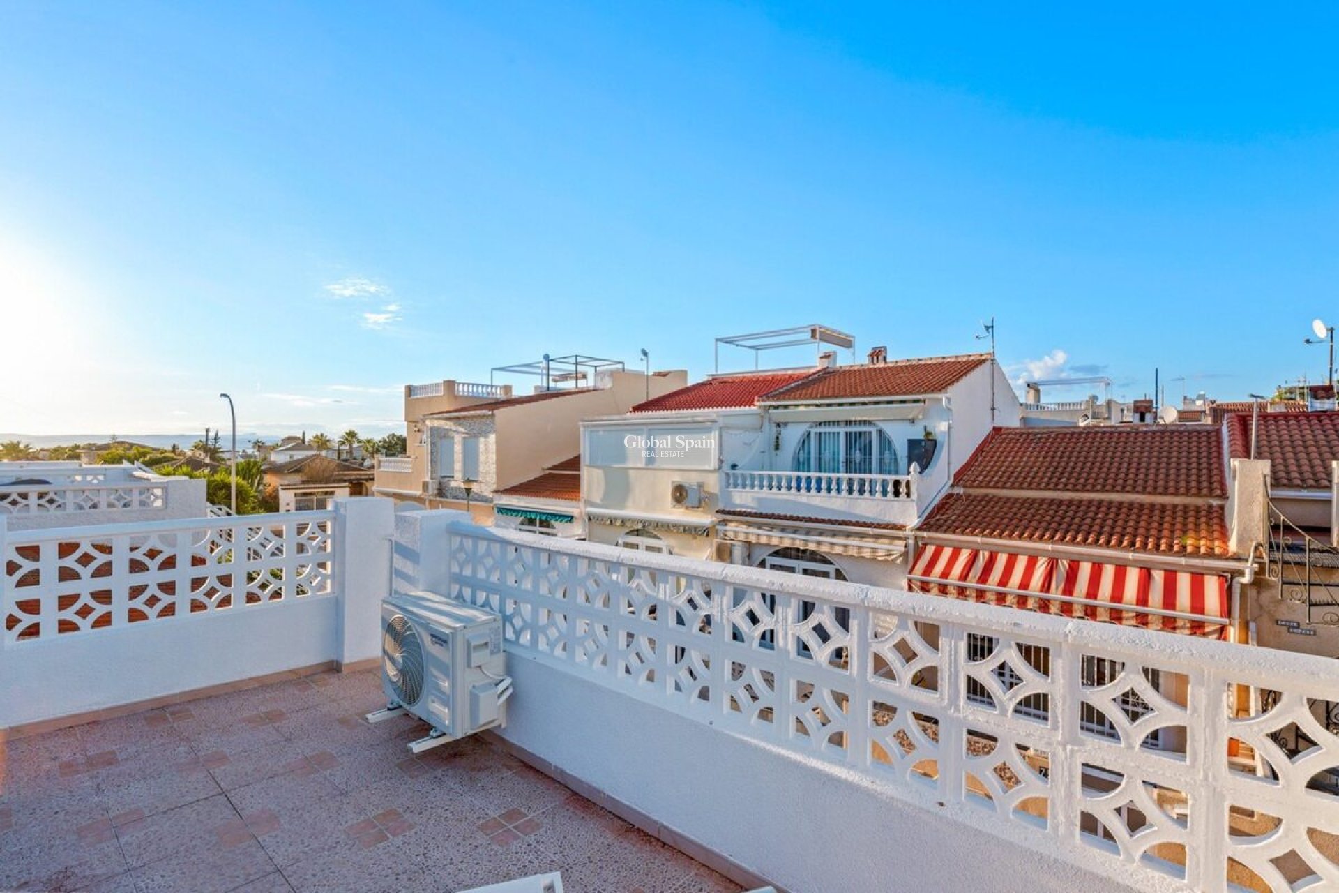 Wiederverkauf - WOHNUNG -
TORREVIEJA - Costa Blanca
