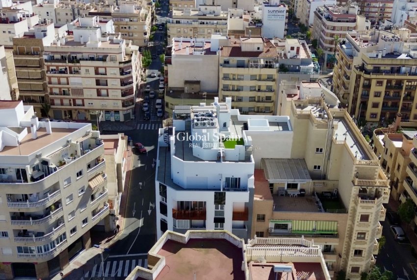 Wiederverkauf - WOHNUNG -
TORREVIEJA - Costa Blanca