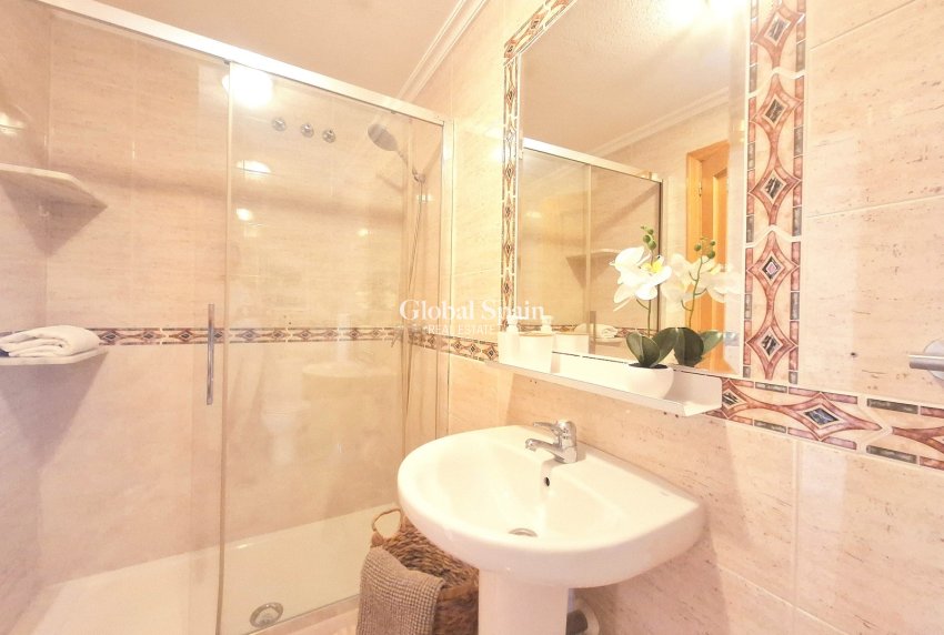 Wiederverkauf - WOHNUNG -
TORREVIEJA - Costa Blanca