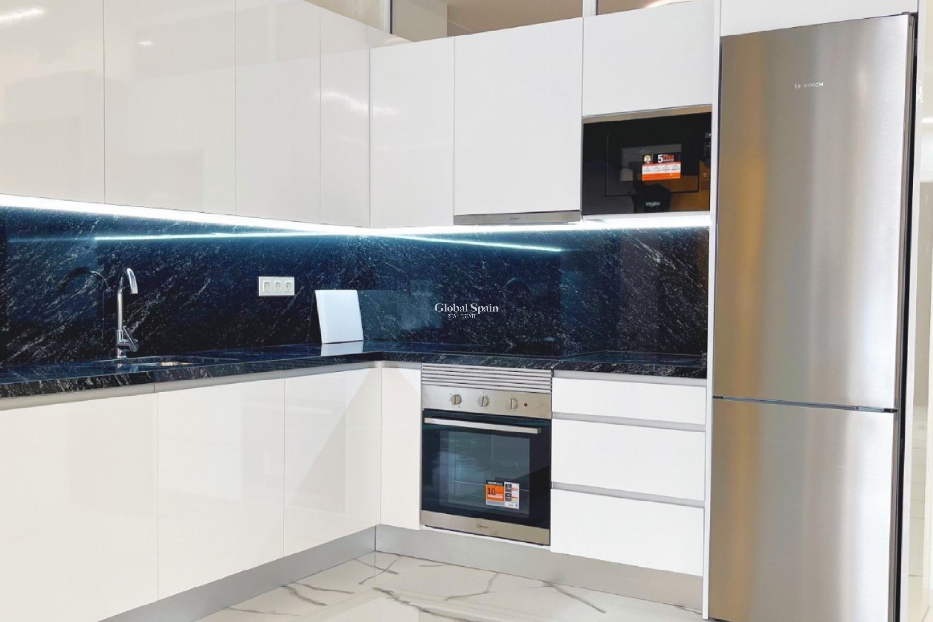 Wiederverkauf - WOHNUNG -
TORREVIEJA - Costa Blanca