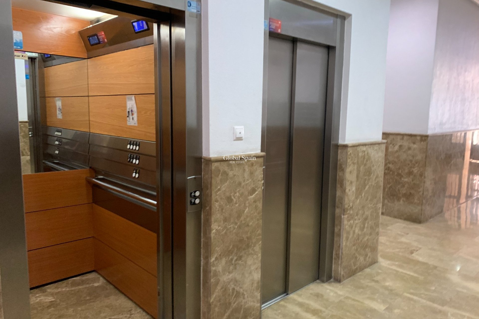 Wiederverkauf - WOHNUNG -
TORREVIEJA - Costa Blanca