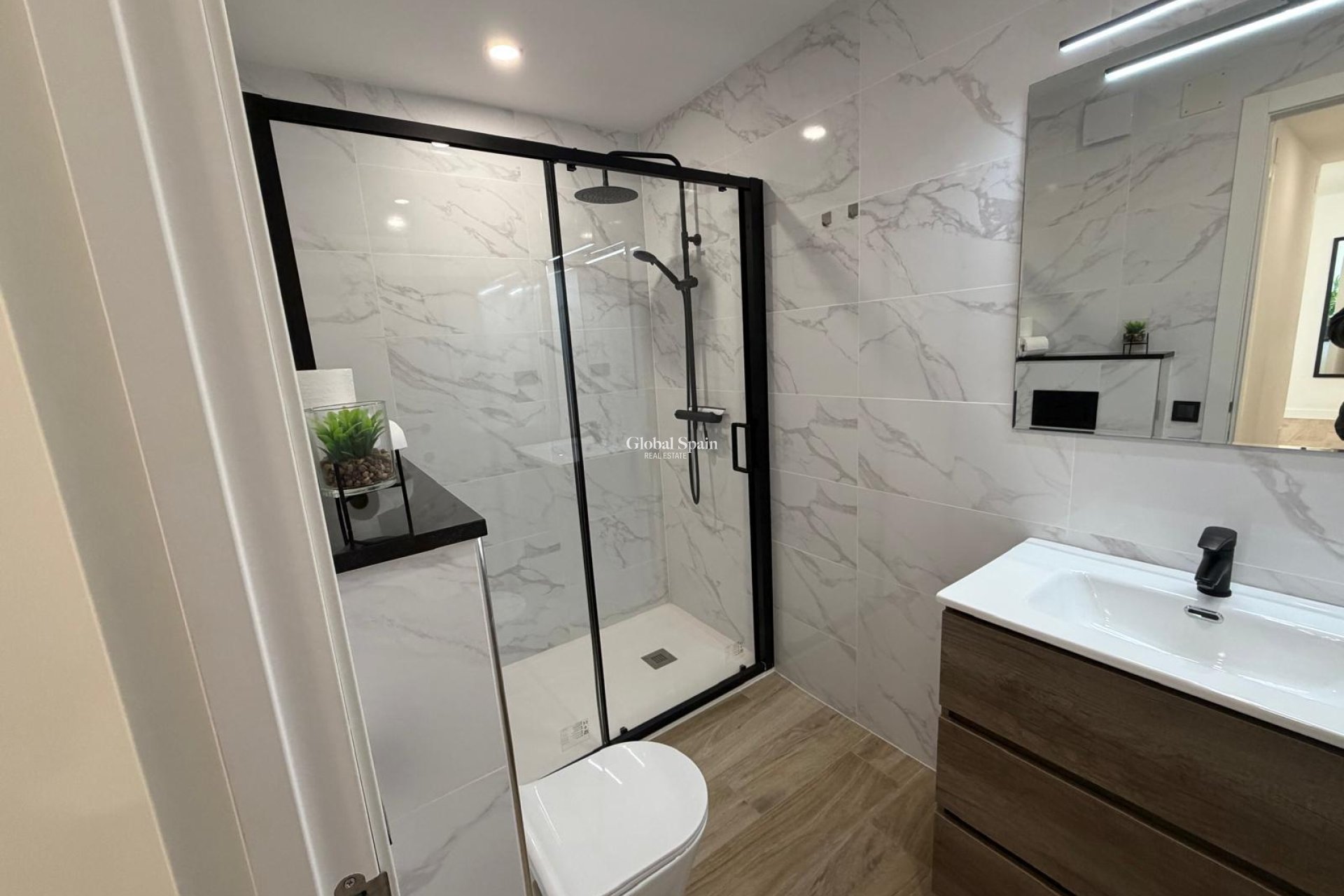 Wiederverkauf - WOHNUNG -
TORREVIEJA - Costa Blanca