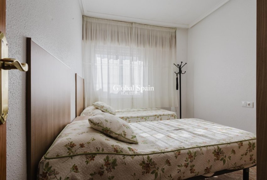 Wiederverkauf - WOHNUNG -
TORREVIEJA - Costa Blanca