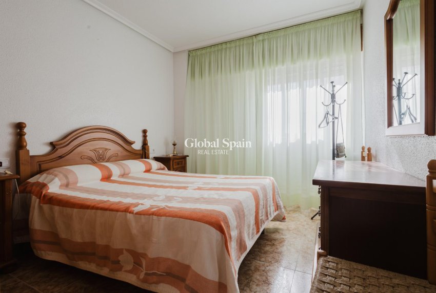 Wiederverkauf - WOHNUNG -
TORREVIEJA - Costa Blanca