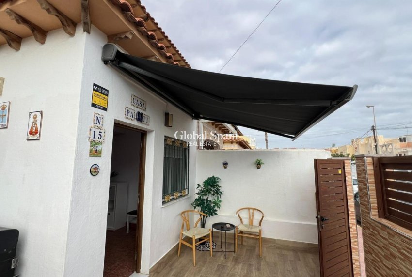 Wiederverkauf - WOHNUNG -
TORREVIEJA - Costa Blanca