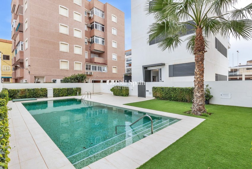 Wiederverkauf - WOHNUNG -
TORREVIEJA - Costa Blanca