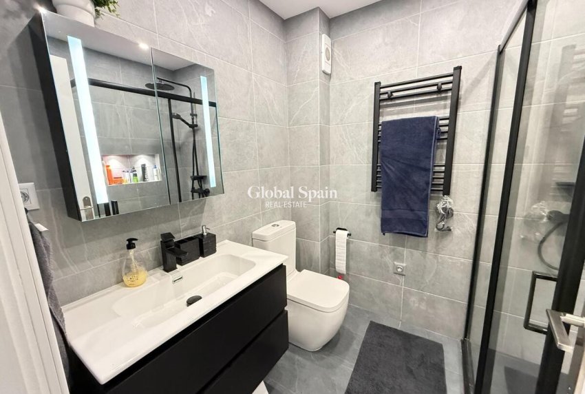 Wiederverkauf - WOHNUNG -
TORREVIEJA - Costa Blanca